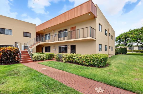 Pembridge At Lakes Of Delray, 15216 Lakes Of Delray Blvd 140, Delray Beach, Florida 33484, image 1