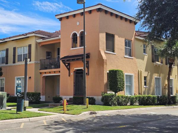 Rosemont, 3545 Forest Hill Blvd 15, Palm Springs, Florida 33406, image 1