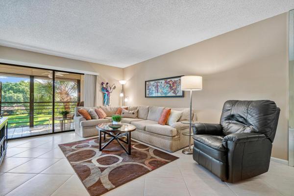 10092 Cedar Point Blvd 302, Boynton Beach, Florida 33437, image 1
