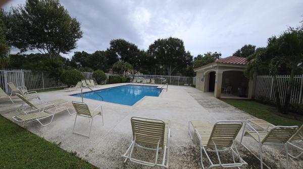 Summit Lake, 841 Summit Lake Dr, West Palm Beach, Florida 33406, image 2