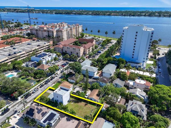 Villa Lofts & Villa Del Lago, 322 N Lakeside Ct, West Palm Beach, Florida 33407, image 1