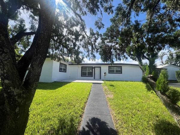 1319 Crest Dr, Lake Worth, Florida 33461, image 1