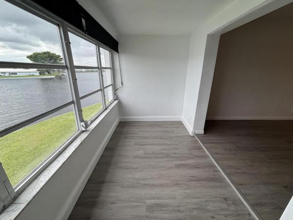 Leisureville Lake, 1112 Lake Ter #207, Boynton Beach, Florida 33426, image 1