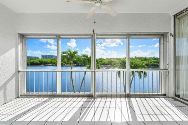 2165 Ibis Isle Rd 6, Palm Beach, Florida 33480, image 1