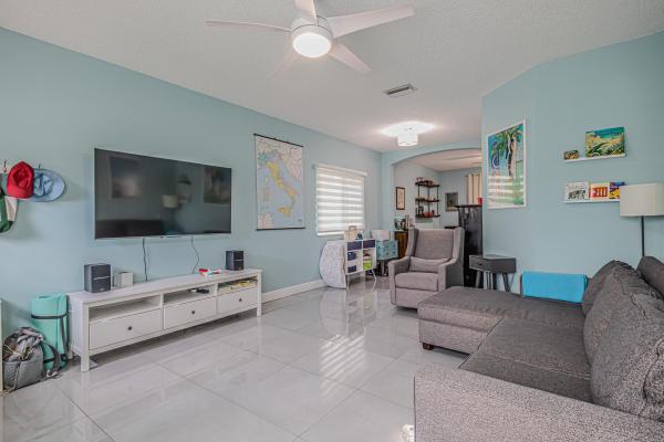 Lago Vista At Coconut Creek, 4754 Lago Vista Dr, Coconut Creek, Florida 33073, image 1