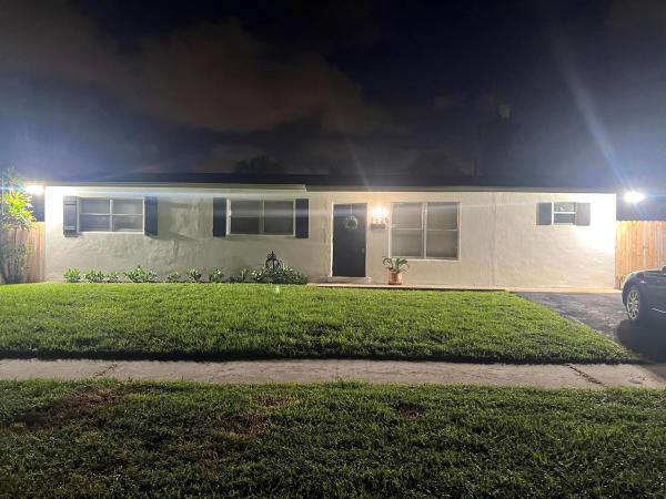 Datura Park South, 1525 S 24th Ct, Riviera Beach, Florida 33404, image 1