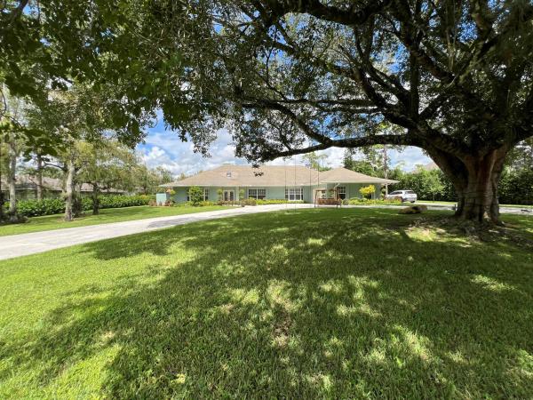 Pinewood Of Wellington, 13172 Doubletree Cir, Wellington, Florida 33414, image 1