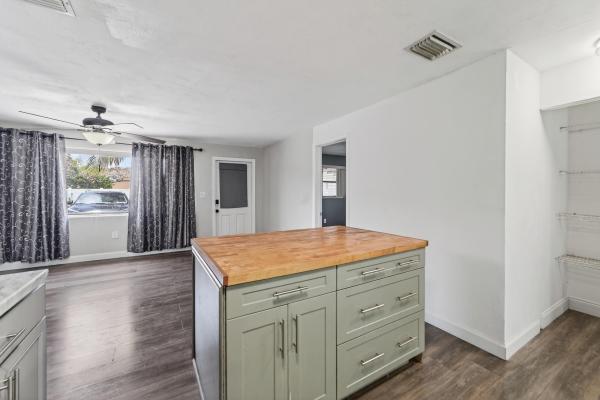Nicholas Park, 4364 N Mary Cir, Palm Beach Gardens, Florida 33410, image 2