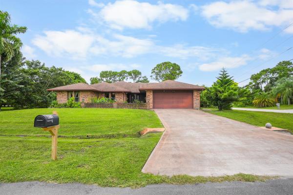 Bayshore Heights, 472 SE Majestic Ter, Port St. Lucie, Florida 34983, image 1
