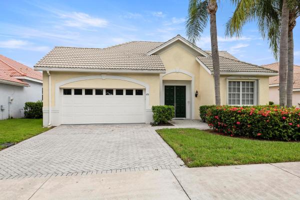 Lake Charles, 626 SW Lake Charles Cir, Port St. Lucie, Florida 34986, image 1