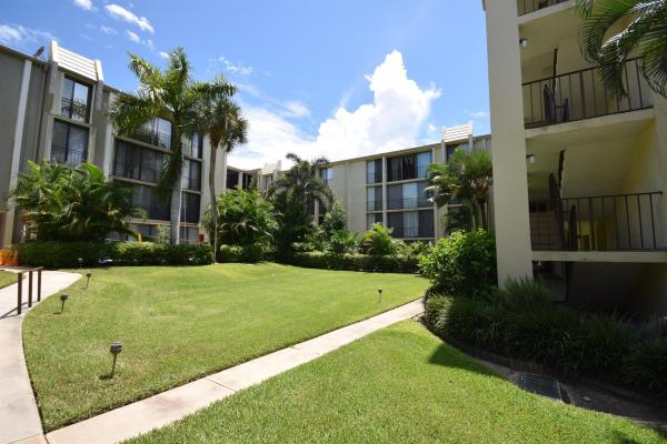 Corinthian Gardens, 501 SW 11th Pl 204, Boca Raton, Florida 33432, image 1