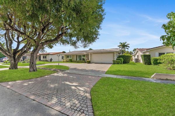 Hollywood Golf Estates, 1238 Funston St, Hollywood, Florida 33019, image 1