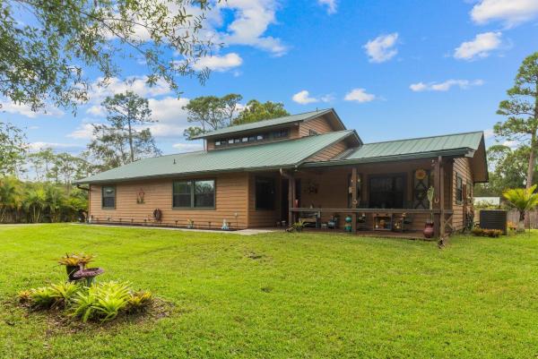 2725 Twin Oaks Trl, Fort Pierce, Florida 34945, image 1