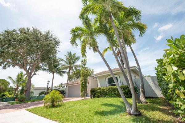 1501 N Palmway, Lake Worth, Florida 33460, image 1