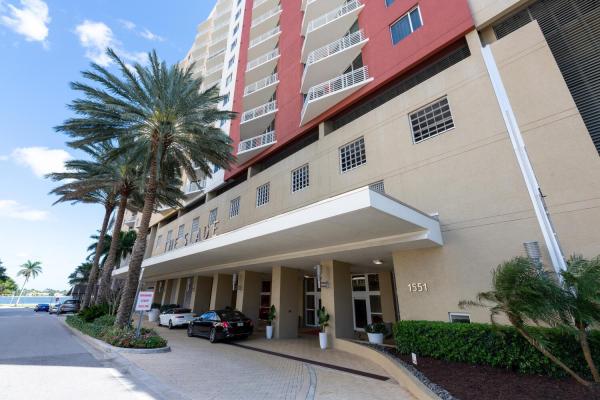 The Slade, 1551 N Flagler Dr Ph 3, West Palm Beach, Florida 33401, image 1