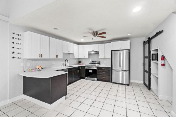 Greenview Shores 2 Of Wellington, 13916 Folkestone Cir, Wellington, Florida 33414, image 1
