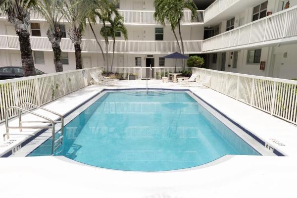 Yacht Club Towers, 917 N Flagler Dr #409, West Palm Beach, Florida 33401, image 1