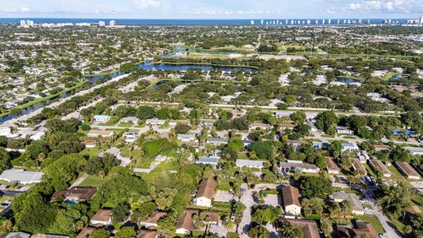 Palm Villas, 3761 93rd Ln N, West Palm Beach, Florida 33403, image 1