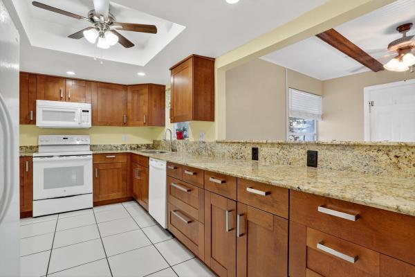 Leisureville, 161 NW 24th Ct, Pompano Beach, Florida 33064, image 1