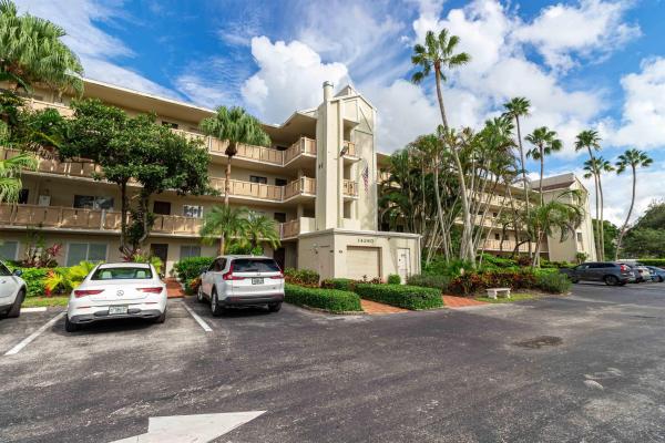 Huntington Lakes 1, 14360 Strathmore Ln 406, Delray Beach, Florida 33446, image 1