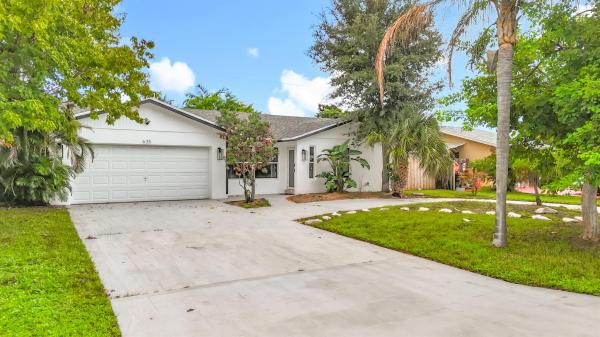 Tropic Palms, 635 Kingbird Cir, Delray Beach, Florida 33444, image 1