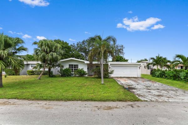 6745 Camelia Dr, Miramar, Florida 33023, image 1