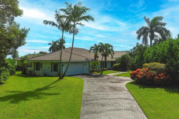 Presidential Estates, 8 Woodbrook Cir, West Palm Beach, Florida 33401, image 1