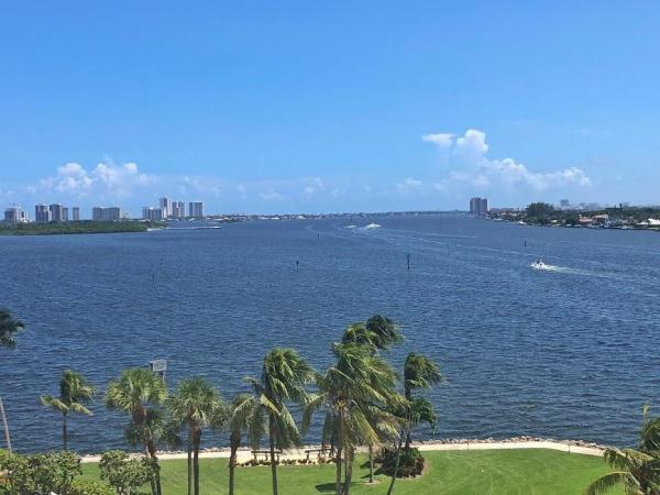 Old Port Cove Tower East, 115 Lakeshore Dr 746, North Palm Beach, Florida 33408, image 1