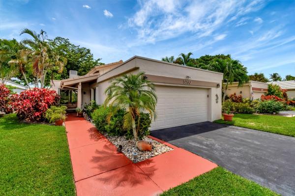 Green Glen 2 The Mews At Indian Spring, 5760 Piping Rock Dr, Boynton Beach, Florida 33437, image 1