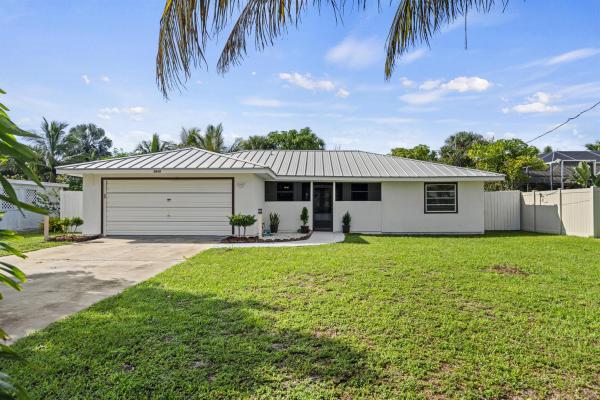 Surfside, 1915 Eucalyptus Ave, Fort Pierce, Florida 34949, image 1
