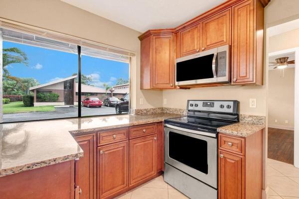 Modern Villas, 166 Sparrow Dr 1b, Royal Palm Beach, Florida 33411, image 1