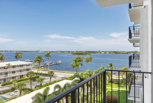 Portofino South, 3800 Washington Rd 610, West Palm Beach, Florida 33405, image 1