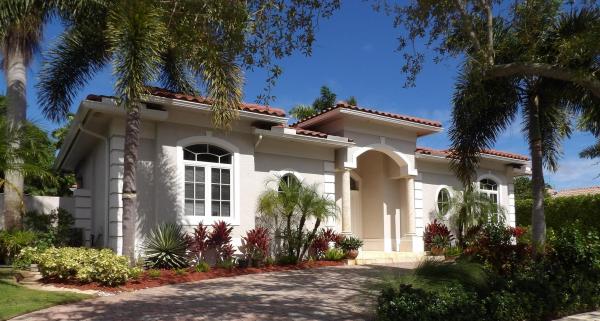 Presidential Estates, 3710 Embassy Dr, West Palm Beach, Florida 33401, image 1
