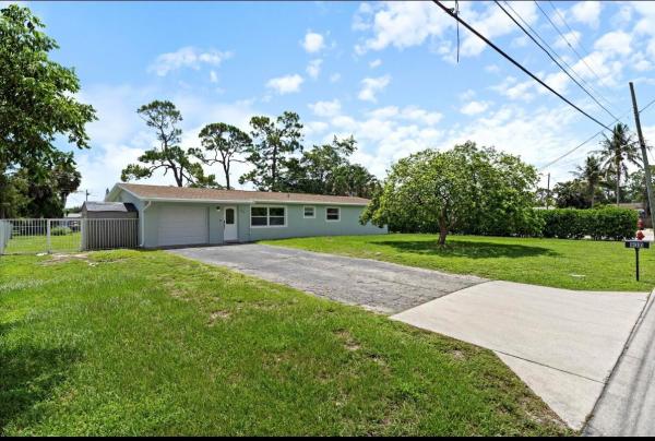 Haverhill Gardens, 930 Rutherford Ln, Haverhill, Florida 33415, image 1