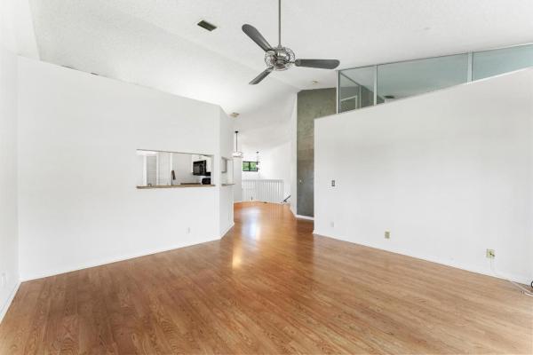 South Lake At Dos Lagos, 18 Via De Casas Sur 205, Boynton Beach, Florida 33426, image 1