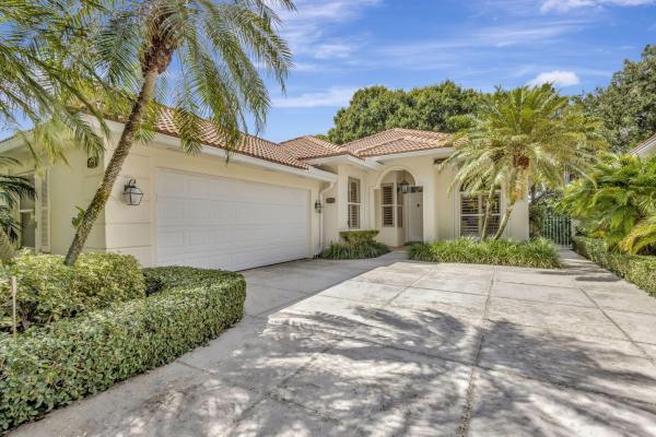 Oaks East, 229 E Tall Oaks Cir, Palm Beach Gardens, Florida 33410, image 1