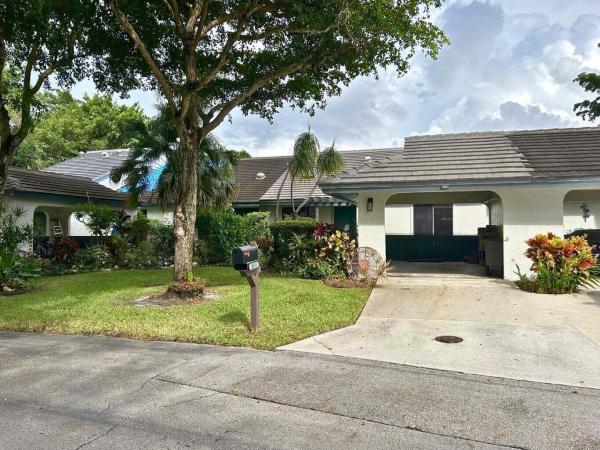 Banyan Springs Patio Villas, 10058 Laurelwood Pl, Boynton Beach, Florida 33437, image 1