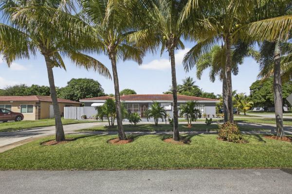 Kelsey City, 118 2nd St, Lake Park, Florida 33403, image 1