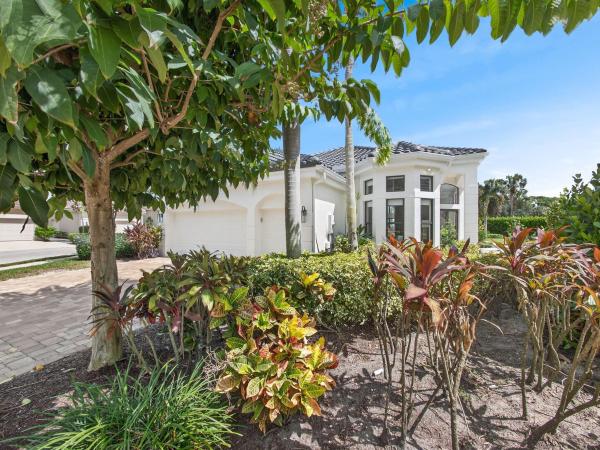 Windward Cove, 154 Windward Dr, Palm Beach Gardens, Florida 33418, image 1