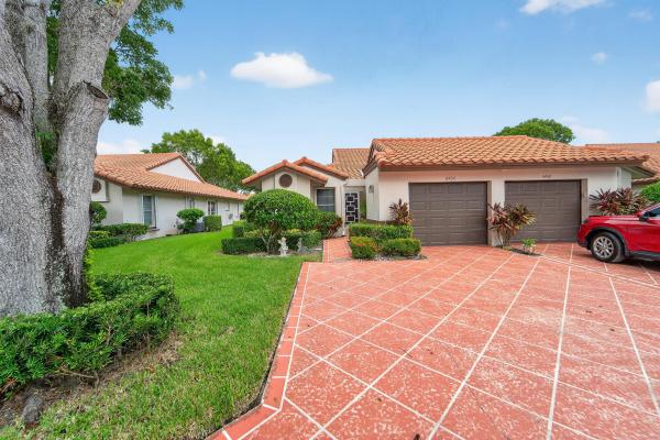 Huntington Pointe, 6426 Pointe Pleasant Cir, Delray Beach, Florida 33484, image 1