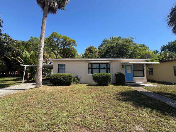 Pinewood, 1010 Mayflower Rd, Fort Pierce, Florida 34950, image 1