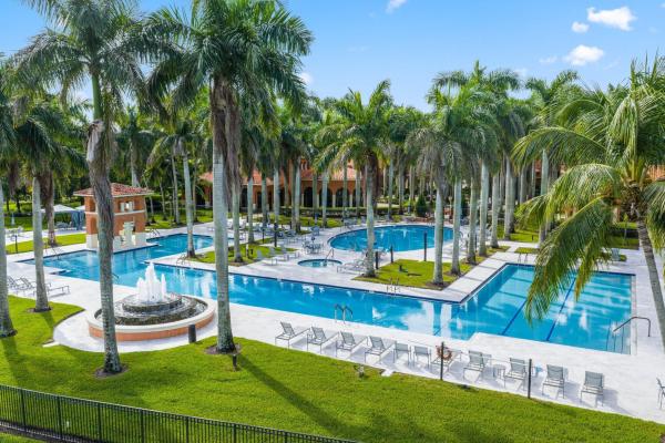 Buena Vida, 9469 Via Elegante, Wellington, Florida 33411, image 1