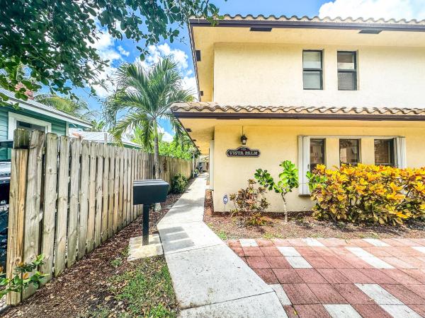 115 N Palmway 3, Lake Worth, Florida 33460, image 1
