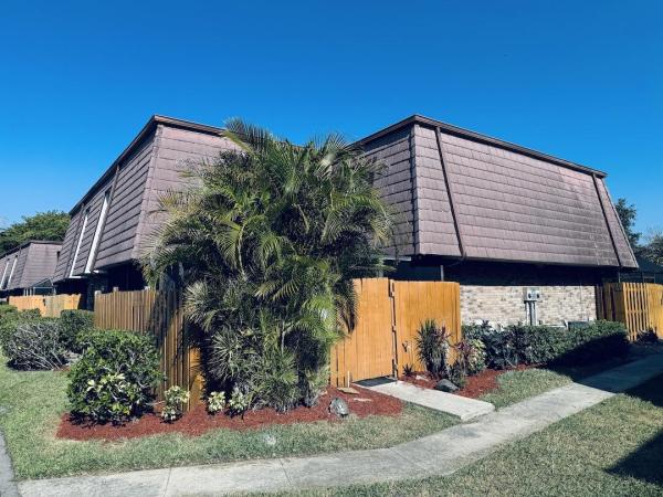 Courtyards, 7674 Courtyard Run W, Boca Raton, Florida 33433, image 1