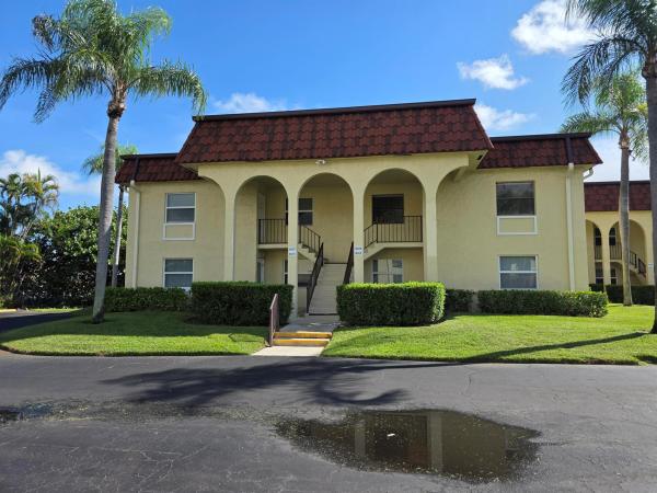 Villas On The Green, 717 S Us Highway 1 608, Jupiter, Florida 33477, image 1