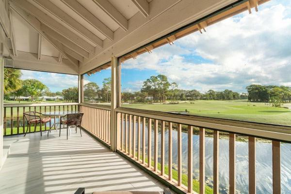 Golf Villas, 655 Brackenwood Cv, Palm Beach Gardens, Florida 33418, image 1