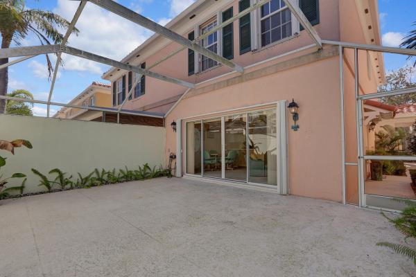 Tequesta Oaks, 11 Laurel Oaks Cir, Tequesta, Florida 33469, image 1