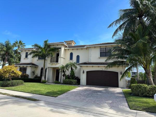 Yacht Harbor Manor, 1111 Singer Dr, Riviera Beach, Florida 33404, image 1