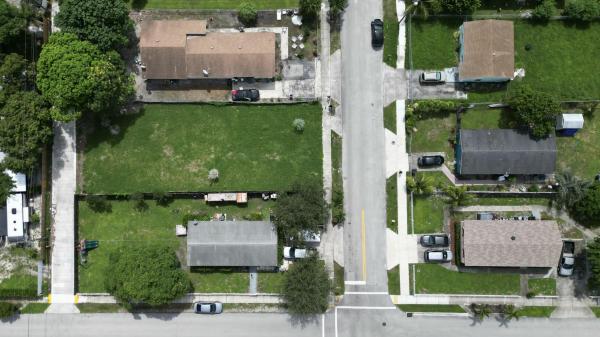 Atlantic Gardens Delray, 205 SW 11th Ave, Delray Beach, Florida 33444, image 2