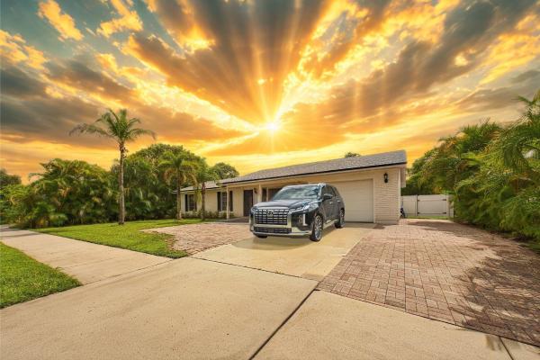 Northport Village, 708 NW Floresta Dr, Port St. Lucie, Florida 34983, image 1